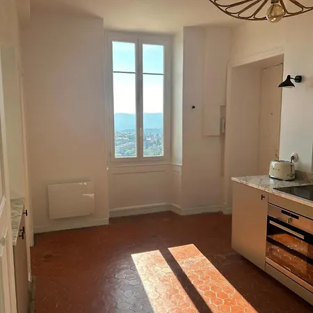 Apartment Couleur Parfum - Vue Avec Balcon Parking Gratuit *